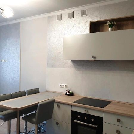 Apartment Sweethome 1 Free Parking Uschhorod Exterior foto