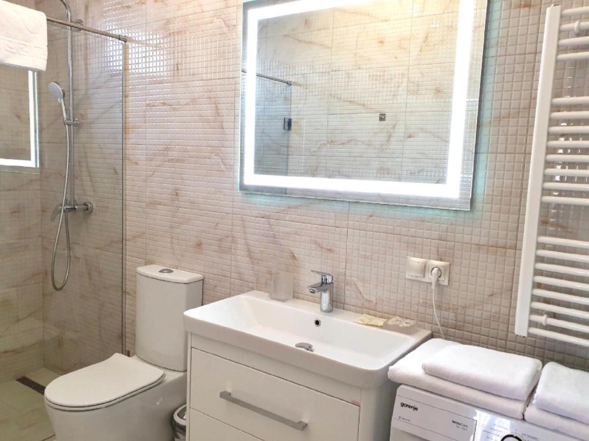 Apartment Sweethome 1 Free Parking Uschhorod Exterior foto